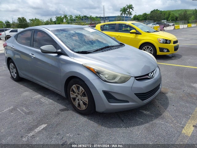 Hyundai ELANTRA SE 2016 5NPDH4AE8GH704892 Image 13
