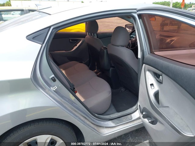Hyundai ELANTRA SE 2016 5NPDH4AE8GH704892 Image 8