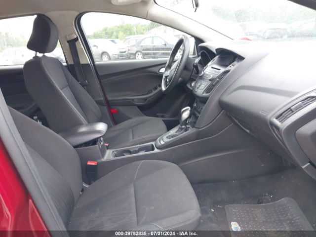 1FADP3K25FL251476 Ford FOCUS SE