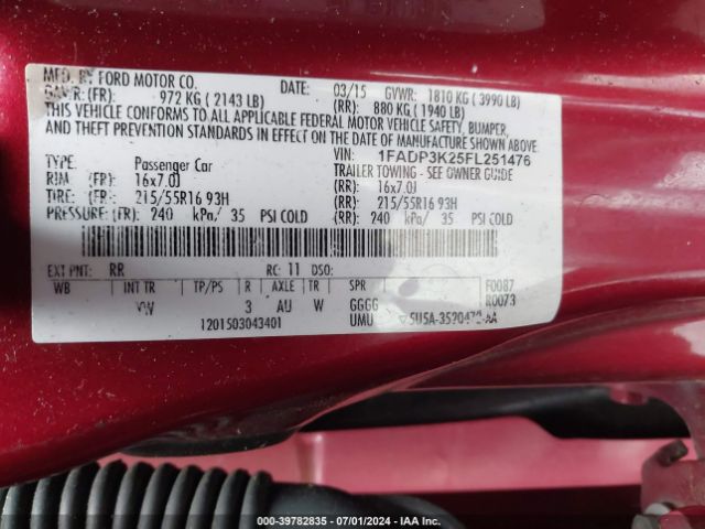 1FADP3K25FL251476 Ford FOCUS SE