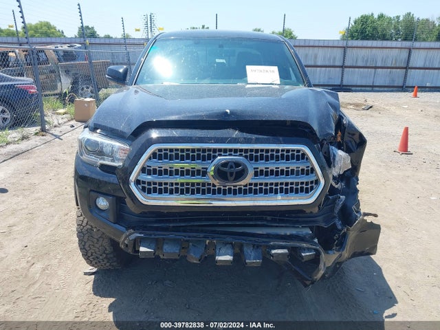 Toyota Tacoma Trd Off Road 2017 5TFCZ5AN7HX118253 Image 12