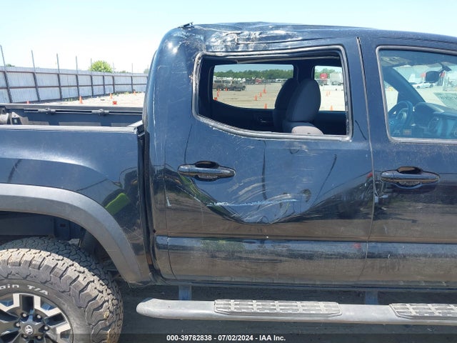 Toyota Tacoma Trd Off Road 2017 5TFCZ5AN7HX118253 Image 17