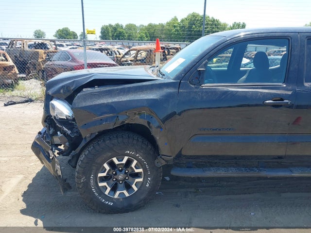 Toyota Tacoma Trd Off Road 2017 5TFCZ5AN7HX118253 Image 18