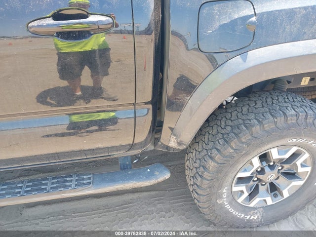 Toyota Tacoma Trd Off Road 2017 5TFCZ5AN7HX118253 Image 19