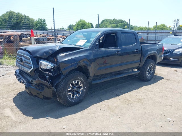 Toyota Tacoma Trd Off Road 2017 5TFCZ5AN7HX118253 Image 2