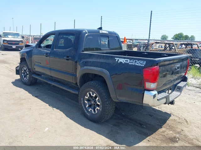Toyota Tacoma Trd Off Road 2017 5TFCZ5AN7HX118253 Image 3