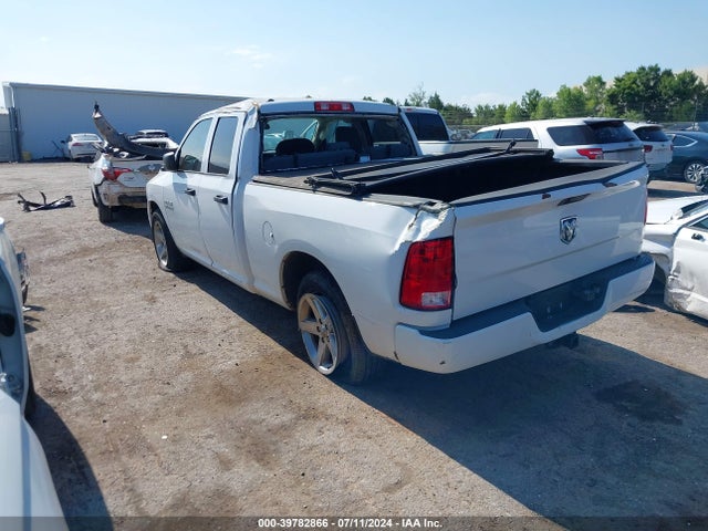 2017 Ram 1500 Express Quad Cab 4x2 6'4 Box მანქანა იყიდება აუქციონზე, vin: 1C6RR6FGXHS514563, აუქციონის ნომერი: 39782866