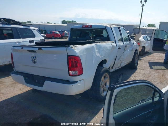 2017 Ram 1500 Express Quad Cab 4x2 6'4 Box მანქანა იყიდება აუქციონზე, vin: 1C6RR6FGXHS514563, აუქციონის ნომერი: 39782866