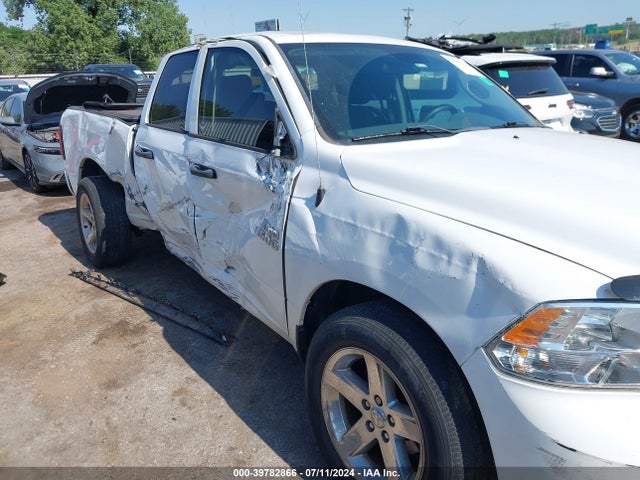 2017 Ram 1500 Express Quad Cab 4x2 6'4 Box მანქანა იყიდება აუქციონზე, vin: 1C6RR6FGXHS514563, აუქციონის ნომერი: 39782866