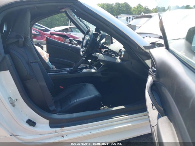 JC1NFAEK3H0129394 Fiat 124 Spider Lusso