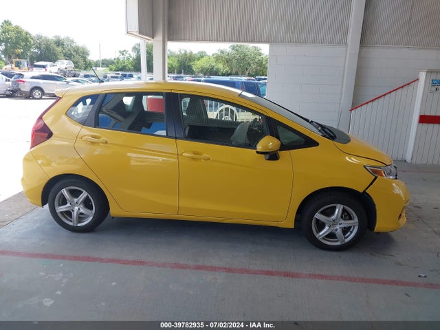 Honda FIT LX 2019 3HGGK5H48KM725988 Image 14