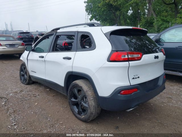 1C4PJMAS7HW503584 Jeep Cherokee Altitude 4x4