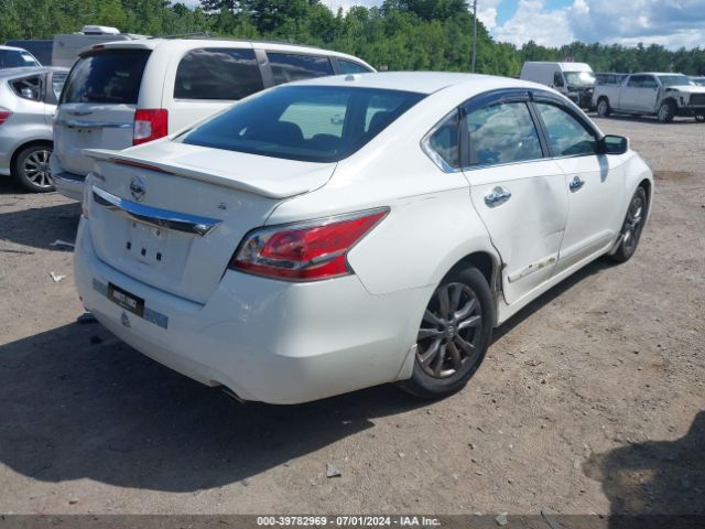 1N4AL3AP9FC414464 Nissan Altima 2.5 S