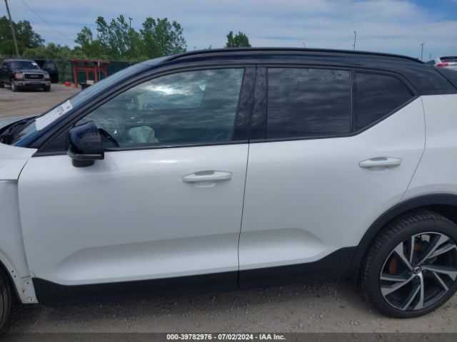 YV4162UM1M2407036 Volvo Xc40 T5 R-design