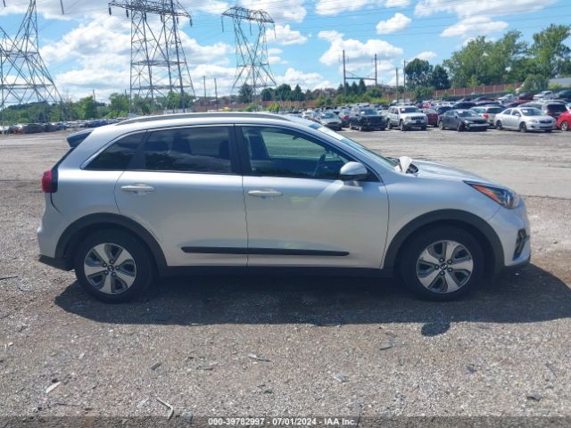 KNDCB3LC0L5396291 KIA NIRO LX