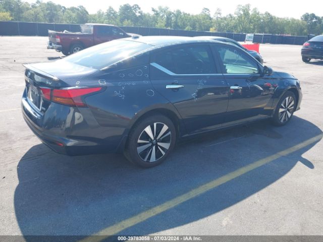 1N4BL4DW8NN337683 Nissan Altima Sv Intelligent Awd