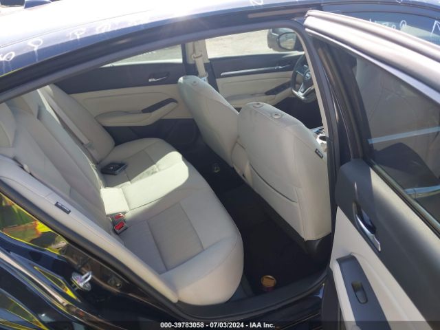 1N4BL4DW8NN337683 Nissan Altima Sv Intelligent Awd