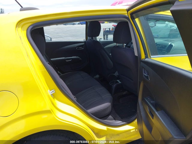 Chevrolet Sonic Lt Auto 2015 1G1JC6SB2F4180234 Image 8