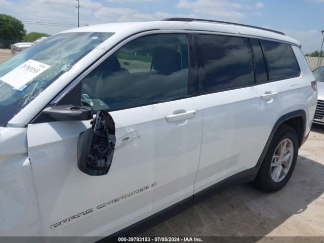 1C4RJJAG8P8835541 Jeep Grand Cherokee L Laredo 4x2
