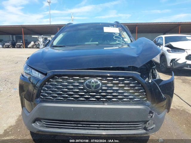 Toyota Corolla Cross Le 2022 7MUCAABG5NV006624 Image 13