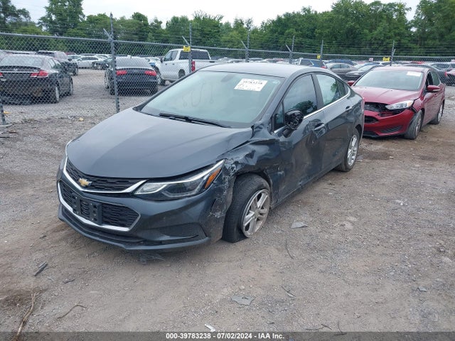 Chevrolet Cruze Lt Auto 2018 1G1BE5SM6J7231364 Image 2