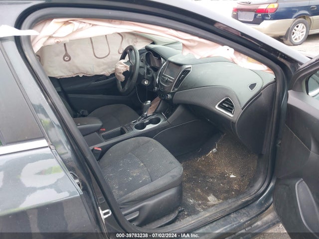 Chevrolet Cruze Lt Auto 2018 1G1BE5SM6J7231364 Image 5