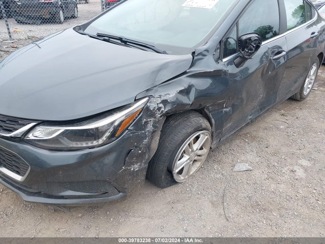 Chevrolet Cruze Lt Auto 2018 1G1BE5SM6J7231364 Image 6