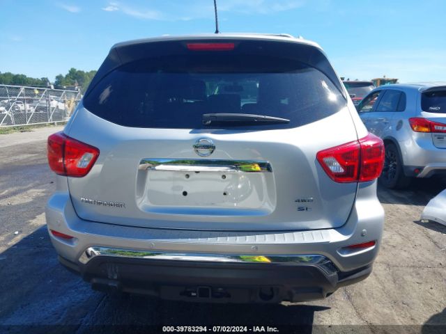 5N1DR2MM2JC631859 Nissan Pathfinder Sl