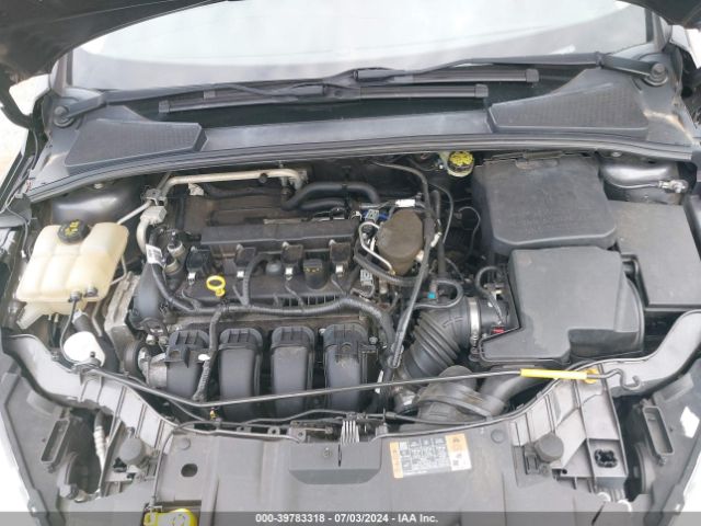 1FADP3K23FL335702 Ford FOCUS SE