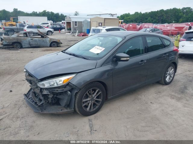 1FADP3K23FL335702 Ford FOCUS SE