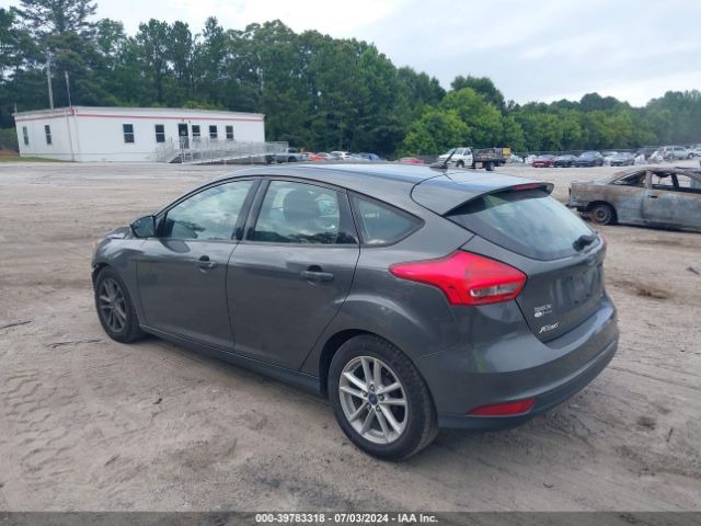 1FADP3K23FL335702 Ford FOCUS SE