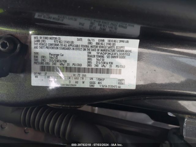 1FADP3K23FL335702 Ford FOCUS SE