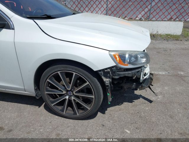 YV126MFK8G2411808 Volvo S60 T5 Drive-e Premier