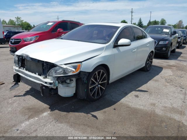 YV126MFK8G2411808 Volvo S60 T5 Drive-e Premier