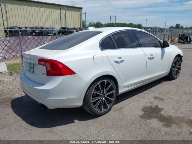 YV126MFK8G2411808 Volvo S60 T5 Drive-e Premier