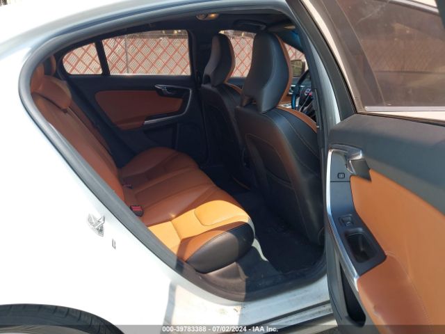 YV126MFK8G2411808 Volvo S60 T5 Drive-e Premier