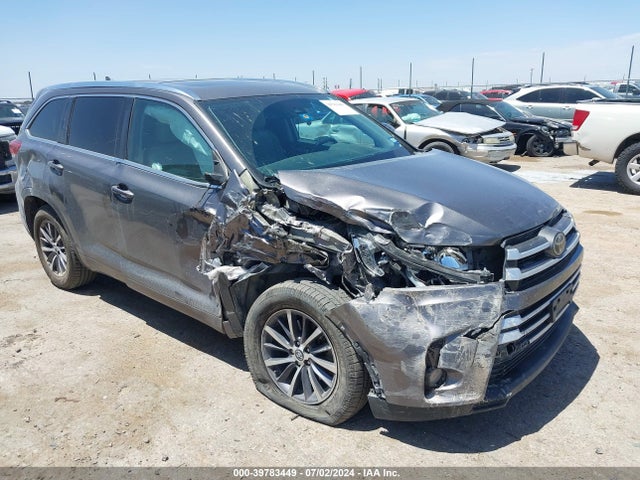 Toyota Highlander Xle 2018 5TDKZRFH8JS534460 главное изображение