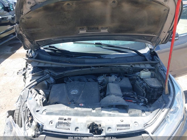 Toyota Highlander Xle 2018 5TDKZRFH8JS534460 Image 10
