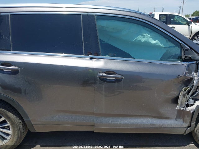 Toyota Highlander Xle 2018 5TDKZRFH8JS534460 Image 13