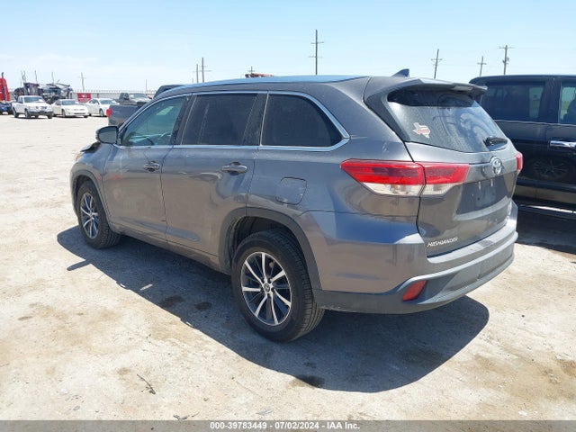 Toyota Highlander Xle 2018 5TDKZRFH8JS534460 Image 3
