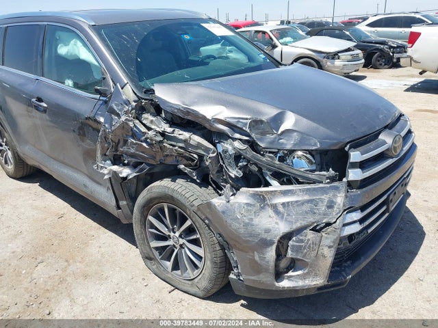 Toyota Highlander Xle 2018 5TDKZRFH8JS534460 Image 6