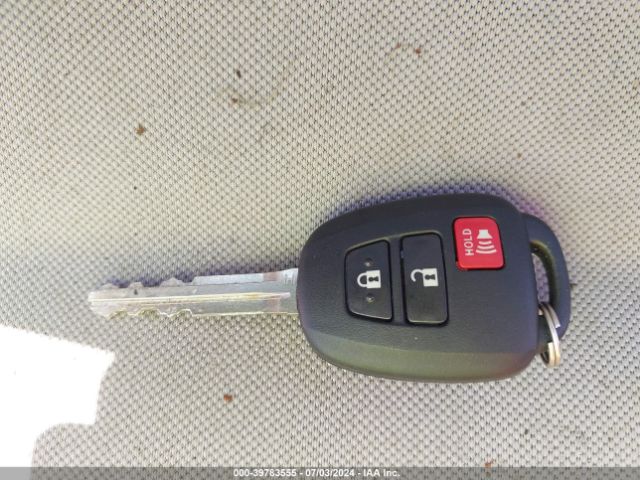 JTMRFREV9FJ014108 Toyota Rav4 Xle