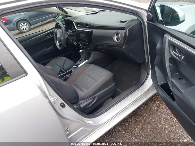 Toyota COROLLA LE 2019 2T1BURHE4KC204228 Image 5