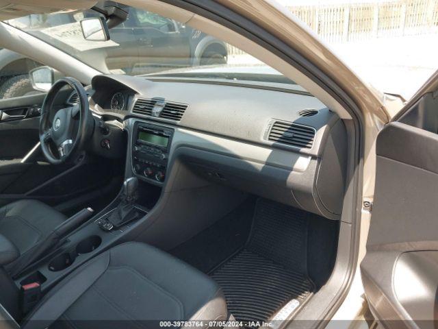 1VWAS7A30FC013190 Volkswagen Passat 1.8t Wolfsburg Edition