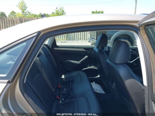 1VWAS7A30FC013190 Volkswagen Passat 1.8t Wolfsburg Edition