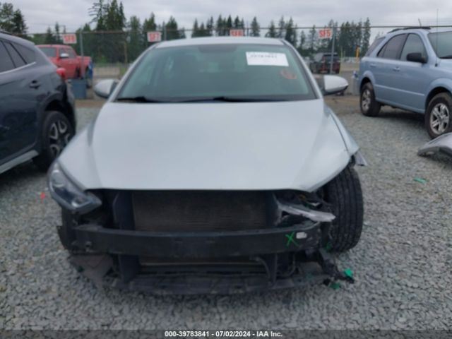 KMHD84LF7JU728275 Hyundai Elantra Limited