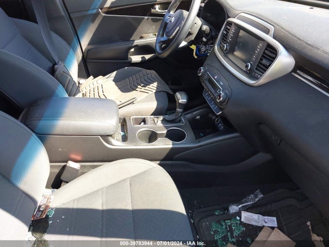 KIA Sorento 3.3l S 2019 5XYPGDA58KG587461 Image 5