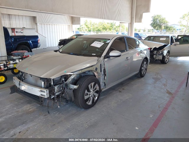 Nissan Altima 2.5 S 2019 1N4BL4BV2KC167998 Image 2