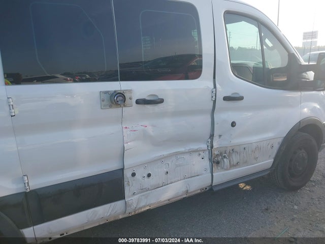 Ford Transit-250 2015 1FTNR1ZM5FKB08599 Image 6