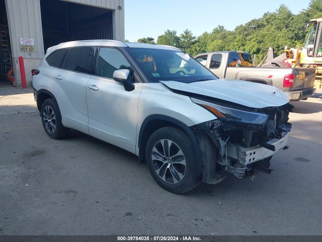 Toyota Highlander Xle 2022 5TDGZRBHXNS191698 главное изображение